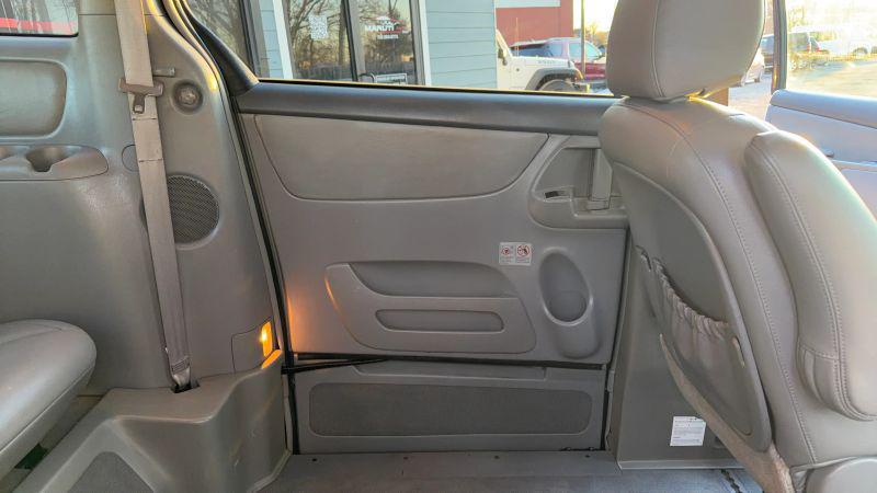 2010 Toyota Sienna LE