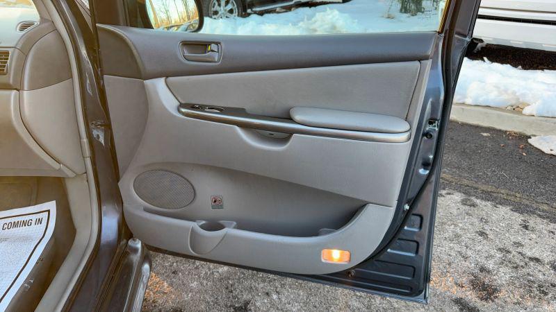 2010 Toyota Sienna LE