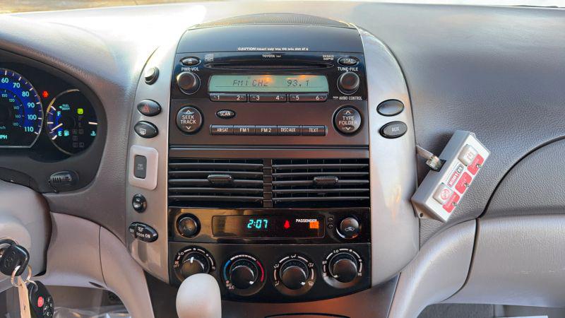 2010 Toyota Sienna LE