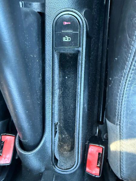 2000 Audi TT Base