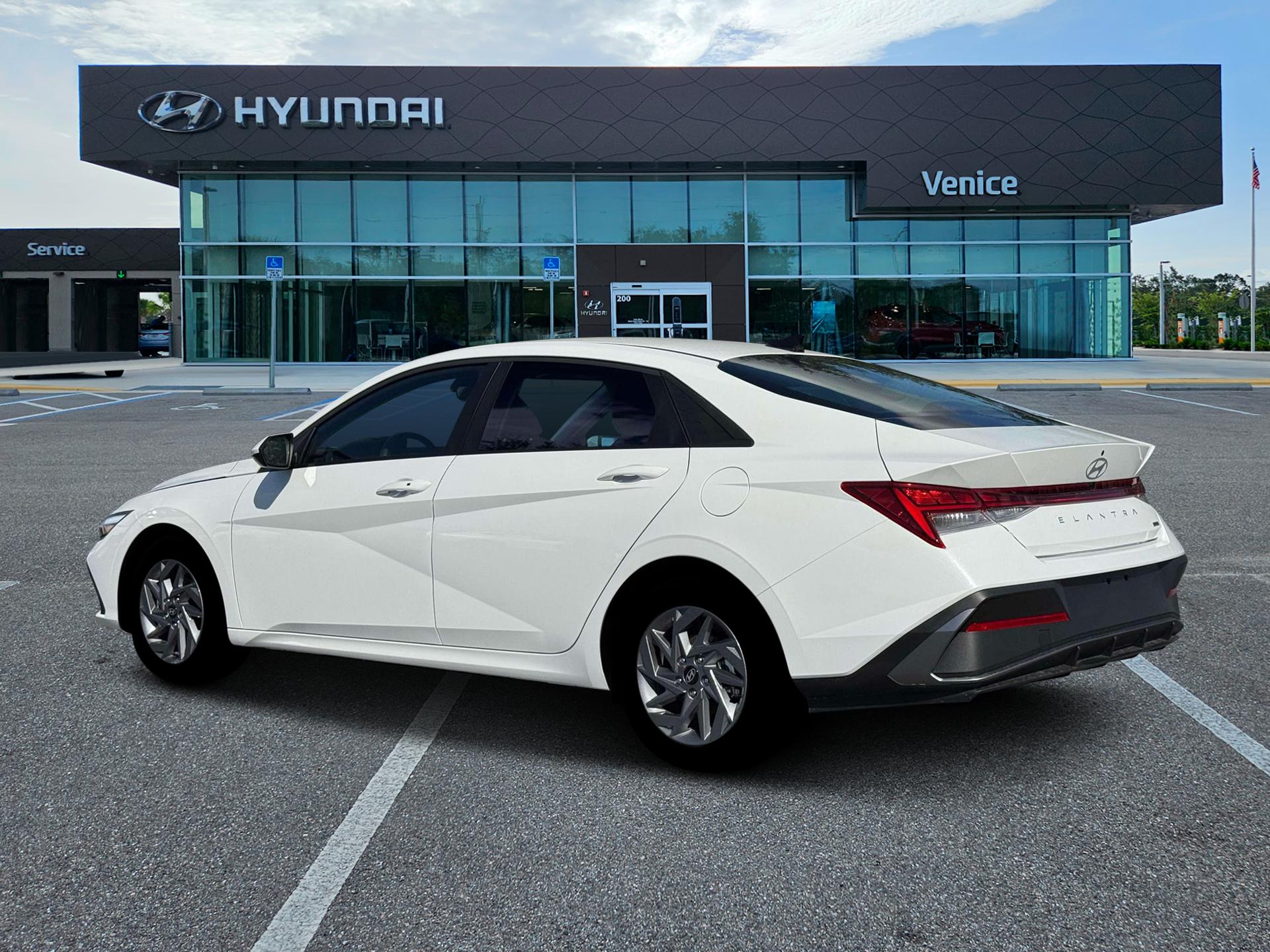 2026 Hyundai ELANTRA HYBRID Blue - Image 4