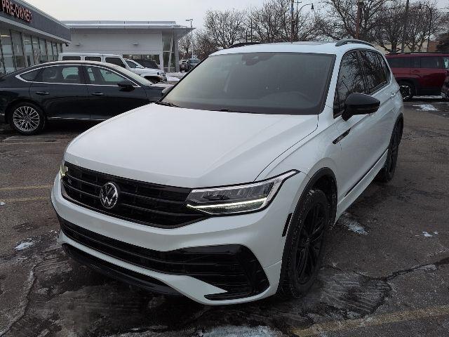 2022 Volkswagen Tiguan 2.0T SE R-Line Black
