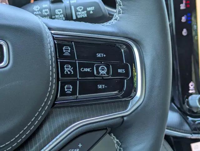 2026 Jeep Grand Wagoneer Summit Obsidian 4x4