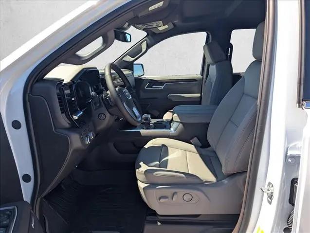 2026 GMC Sierra 1500 Crew Cab, Short Bed, SLT, 4WD