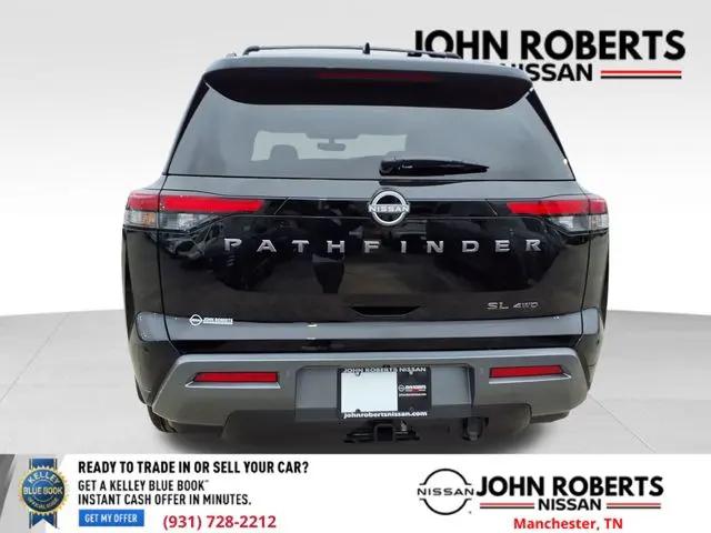 2026 Nissan Pathfinder SL