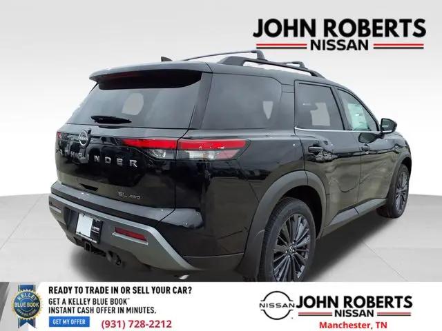 2026 Nissan Pathfinder SL