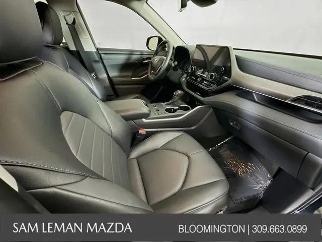 2024 Toyota Highlander XLE