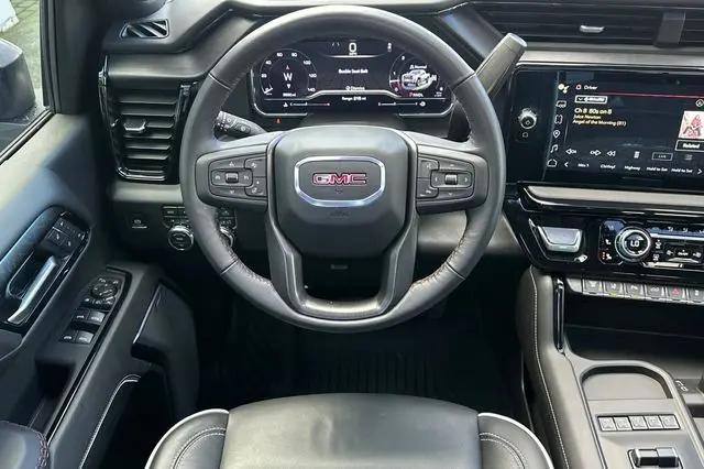 2025 GMC Sierra 2500HD 4WD Crew Cab Standard Bed AT4X