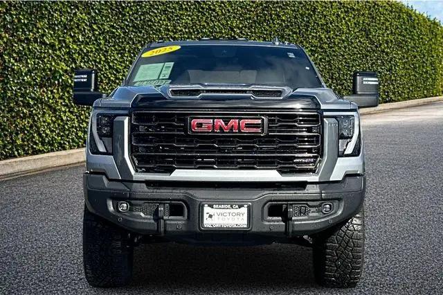 2025 GMC Sierra 2500HD 4WD Crew Cab Standard Bed AT4X