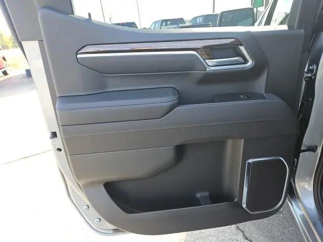 2026 GMC Sierra 1500 Crew Cab, Short Bed, SLE, 4WD