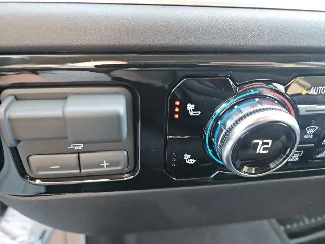 2026 GMC Sierra 1500 Crew Cab, Short Bed, SLE, 4WD