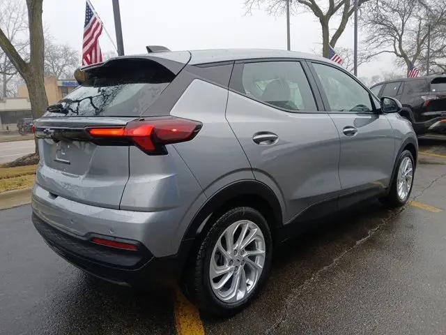 2027 Chevrolet Bolt LT FWD