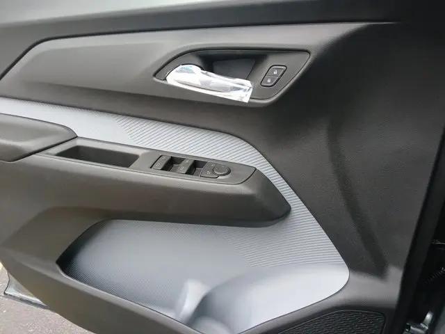 2027 Chevrolet Bolt LT FWD