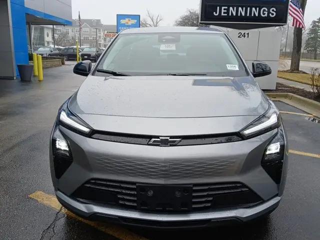 2027 Chevrolet Bolt LT FWD