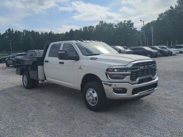 2026 Ram 3500 Tradesman/Big Horn