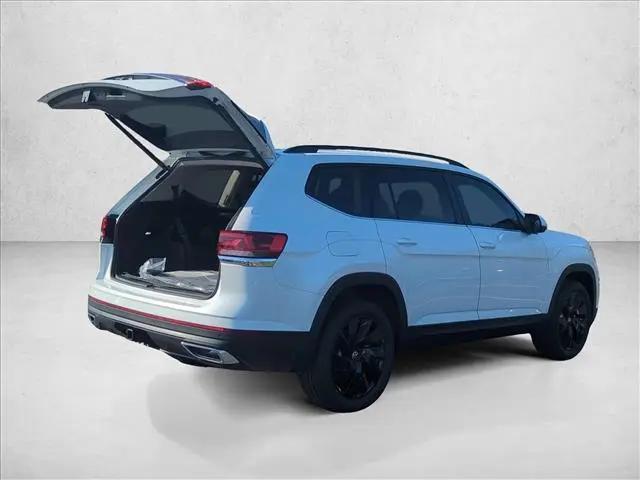 2026 Volkswagen Atlas SE with Technology
