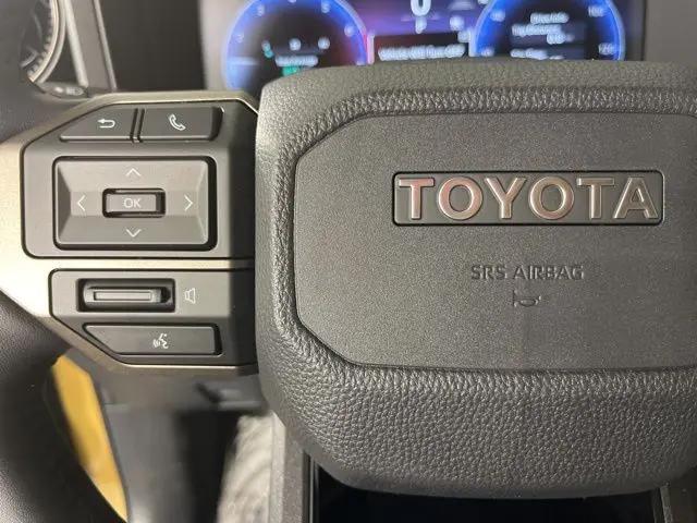 2026 Toyota Land Cruiser Base