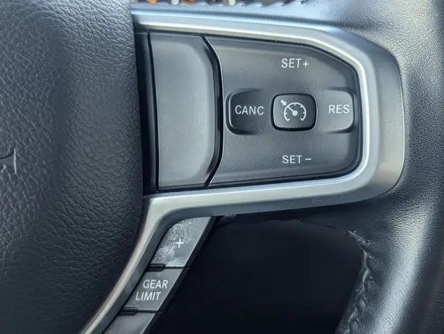 2022 Ram 1500 Big Horn Crew Cab 4x4 5'7" Box