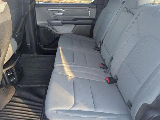 2022 Ram 1500 Big Horn Crew Cab 4x4 5'7" Box