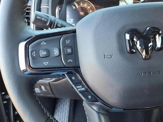 2026 Ram 1500 Limited Crew Cab 4x4 5'7" Box