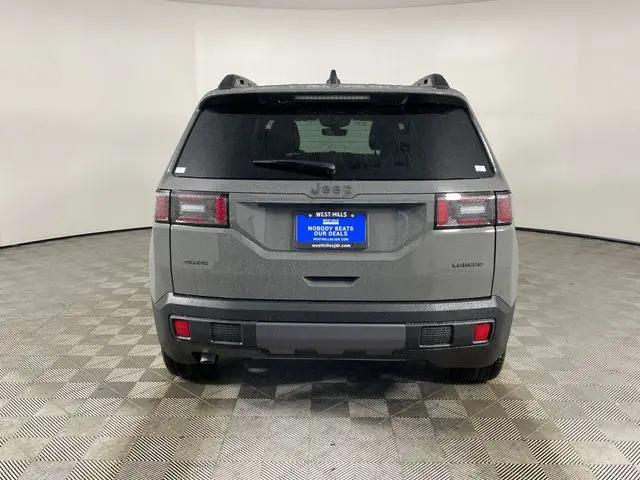 2026 Jeep Cherokee Laredo 4x4