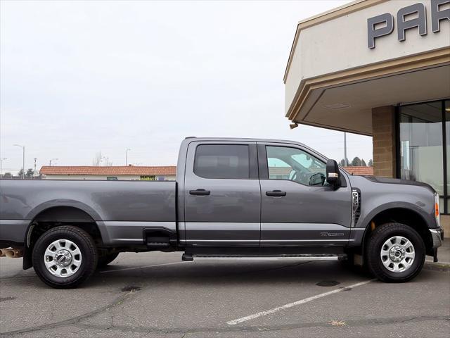 2023 Ford F-350 XLT