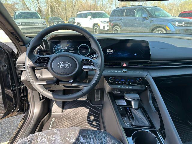 2026 Hyundai Elantra Hybrid SEL Sport
