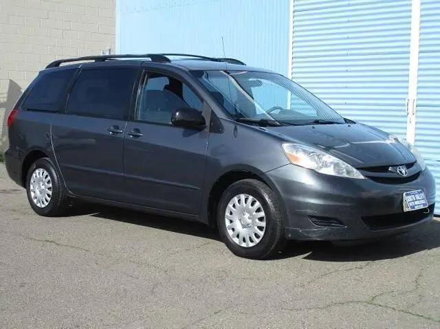 2008 Toyota Sienna LE for sale in Santa Clara, CA