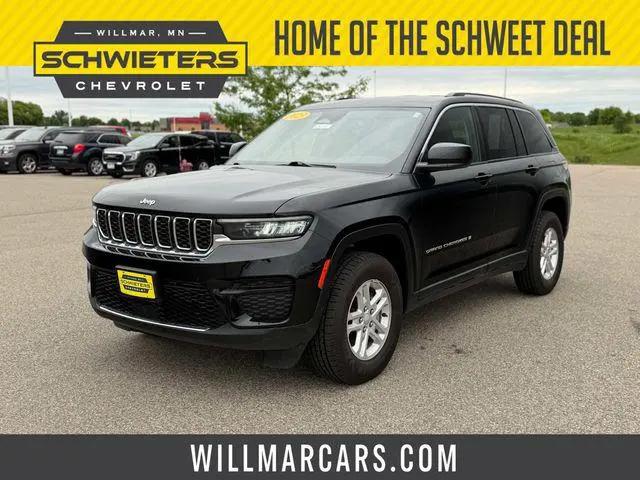 2023 Jeep Grand Cherokee Laredo 4x4 for sale in Willmar, MN