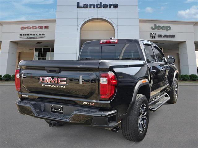 2023 GMC Canyon 4WD Crew Cab Short Box AT4
