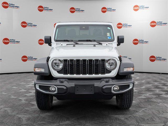 2025 Jeep Gladiator Sport S