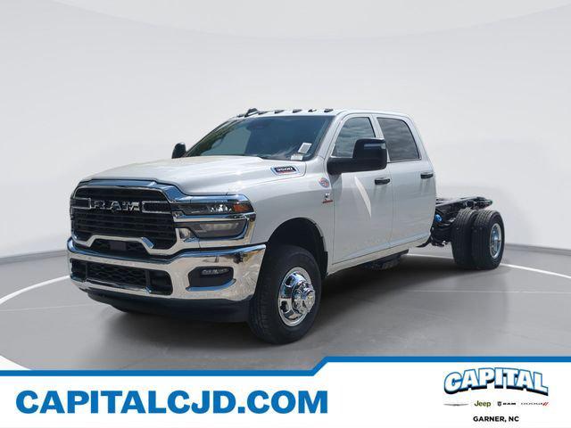 2026 RAM Ram 3500 Chassis Cab RAM 3500 TRADESMAN CREW CAB CHASSIS 4X4 60 CA