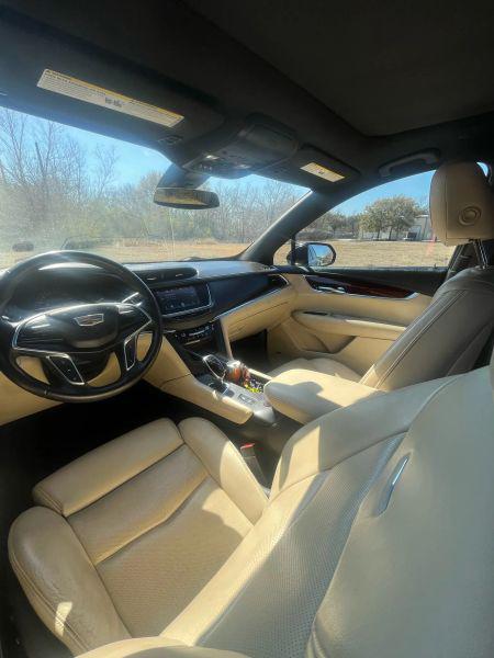 2017 Cadillac XT5 Premium Luxury