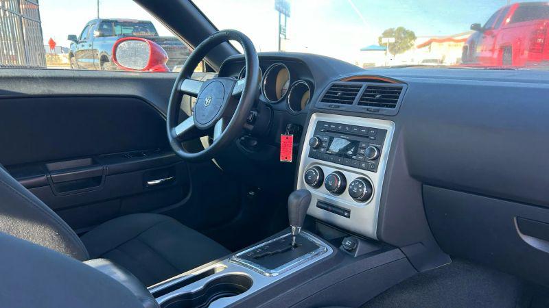 2010 Dodge Challenger SE