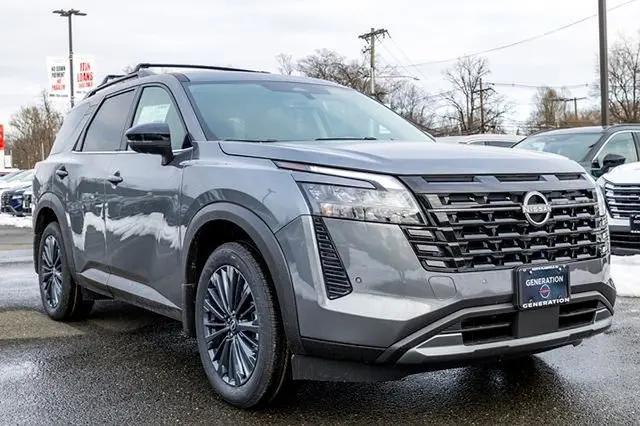 2026 Nissan Pathfinder SL