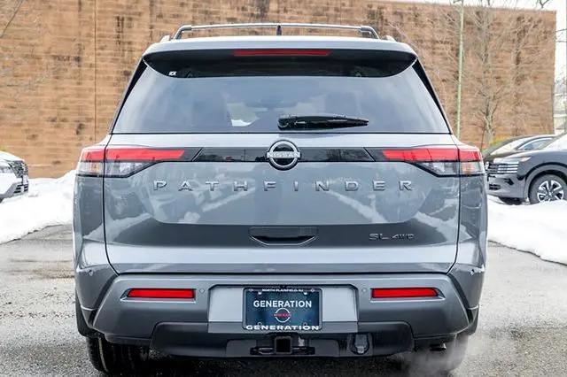 2026 Nissan Pathfinder SL