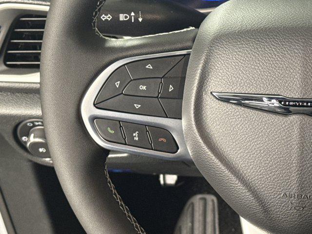 2026 Chrysler Pacifica Select AWD