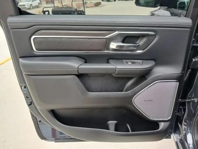 2026 Ram 1500 Laramie Crew Cab 4x4 5'7" Box