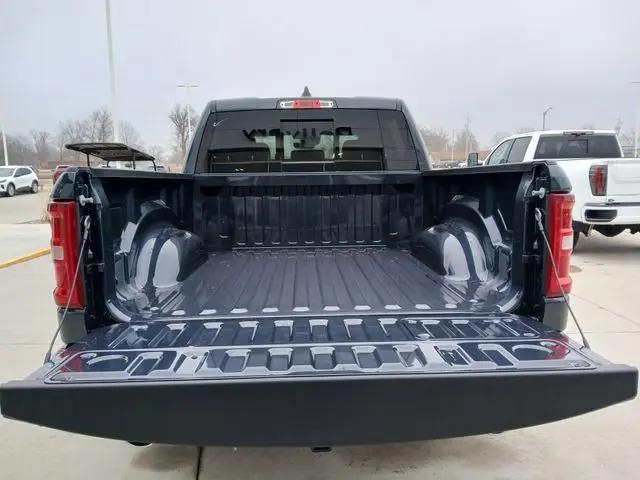 2026 Ram 1500 Laramie Crew Cab 4x4 5'7" Box