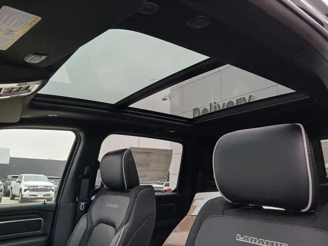 2026 Ram 1500 Laramie Crew Cab 4x4 5'7" Box