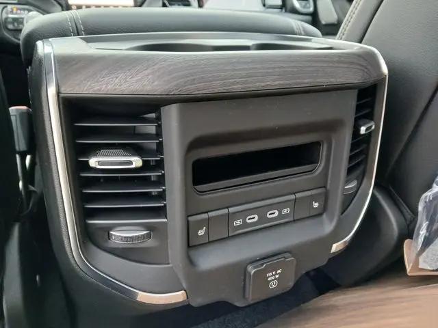 2026 Ram 1500 Laramie Crew Cab 4x4 5'7" Box