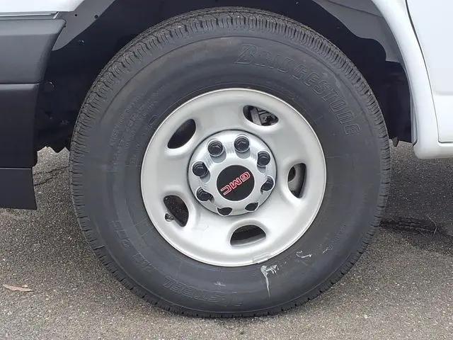 2025 GMC Savana Cargo RWD 2500 Regular Wheelbase Work Van
