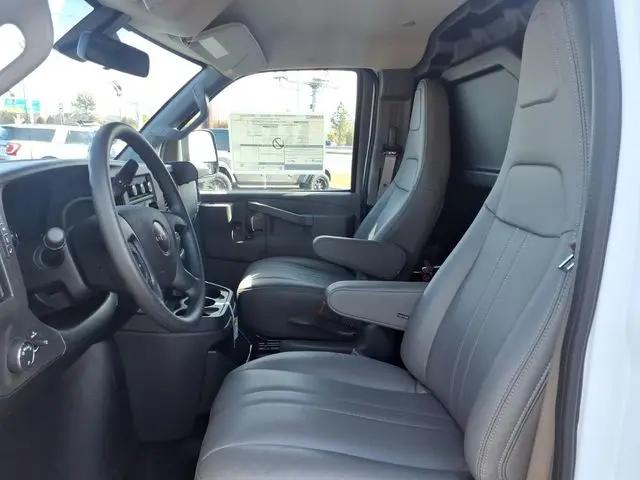 2025 GMC Savana Cargo RWD 2500 Regular Wheelbase Work Van