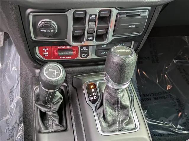 2026 Jeep Gladiator Sport
