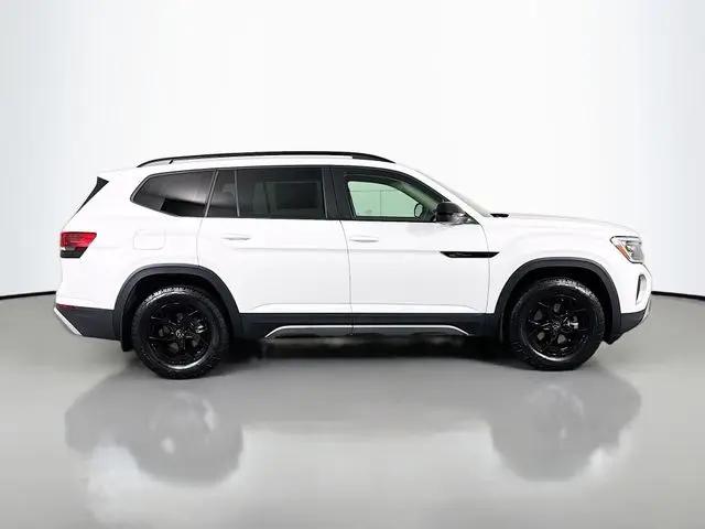 2026 Volkswagen Atlas Peak Edition