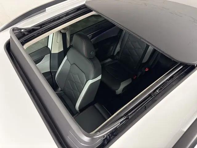 2026 Volkswagen Atlas Peak Edition
