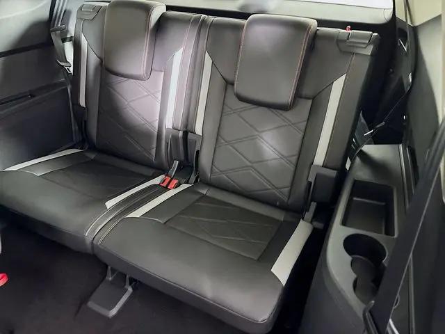 2026 Volkswagen Atlas Peak Edition