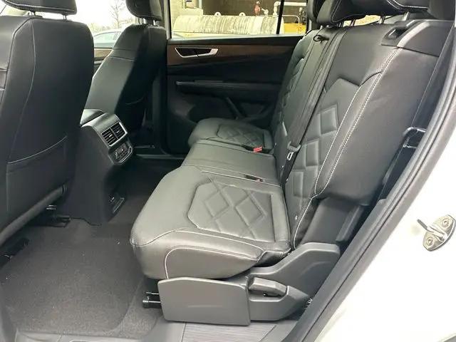 2026 Volkswagen Atlas SE