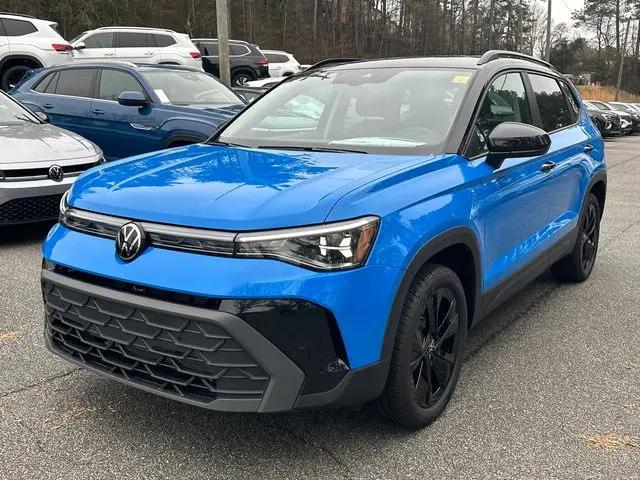 2026 Volkswagen Taos SE Black