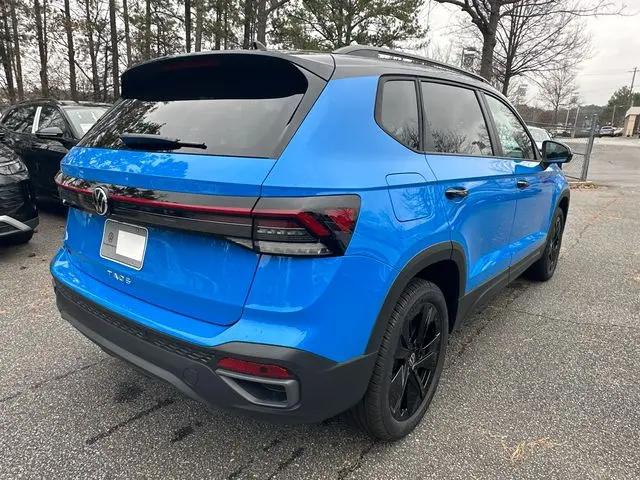 2026 Volkswagen Taos SE Black